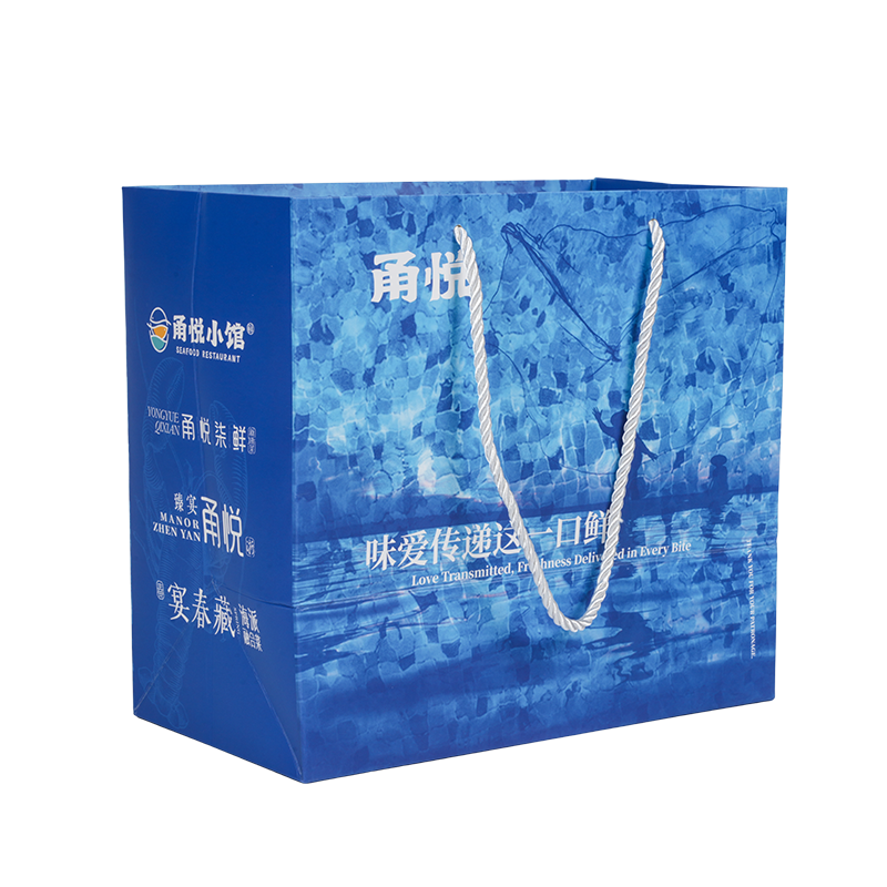 Stredne mäkká kraftová papierová taška na ručné prenášanie